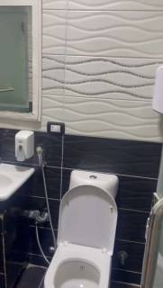 مكتب 250م للايجار في المهندسين بالقرب لميدان لبنان