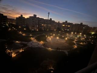 للبيع شقة كمبوند جاردن هيلز اكتوبر بدون تشطيب