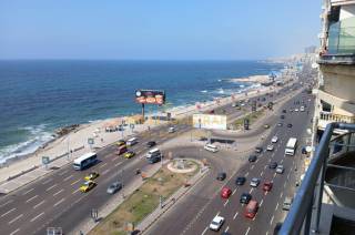 شقه للبيع 145م كامب شيزار بحر مباشر