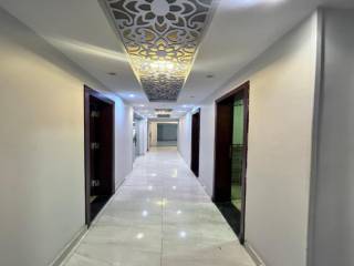 مقر إداري 340م في شيراتون بالقرب من مسجد الصديق