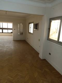 شقة للايجار مساحة 140متر مكيفة بالدقي شارع الانصار