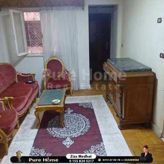 شقه للبيع 140 متر جليم خطوات من البحر