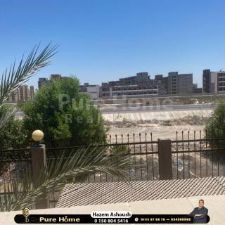 شاليه أرضي بجاردن للبيع لازوردي باي 140 متر