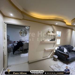 شقه للايجار قانون جديد 204 متر الازاريطه ش شامبليون