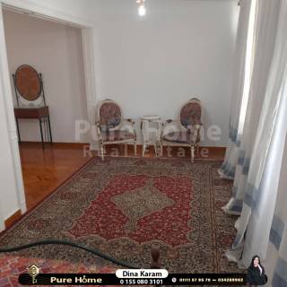 شقه للبيع 160 متر زيزينيا علي البحر مباشره