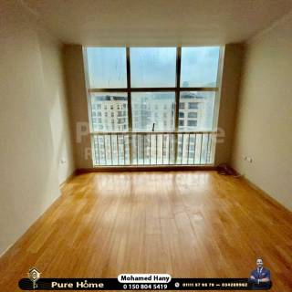 شقة للايجار سموحة شارع فوزي معاذ مباشر