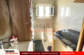 شقة للبيع 80 متر سابا باشا خطوات من الترام والبحر