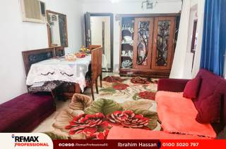 شقة للبيع 135م كامب شيزار ش كانوب