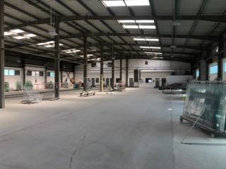 مصنع للبيع 300 متر 3 ادوار في برج العرب الجديده