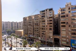 شقه للبيع 170 متر المندرة علي البحر مباشرة