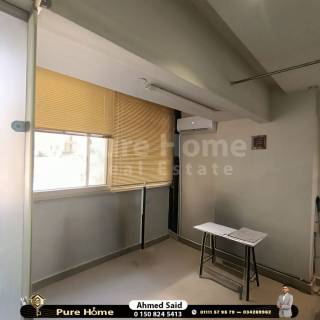 شقه للبيع 170 متر المندرة علي البحر مباشرة