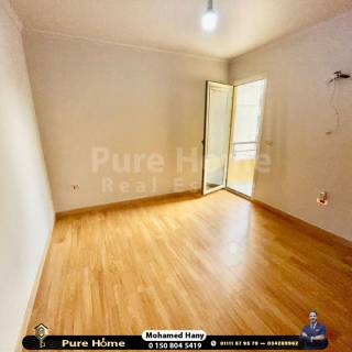 شقة للبيع 105 متر سموحة ش بهاء الدين الغتورى