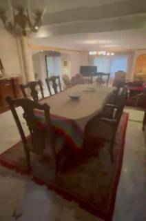 شقة ملوكية فاخرة للبيع شارع رئيسى مميز فى شيراتون