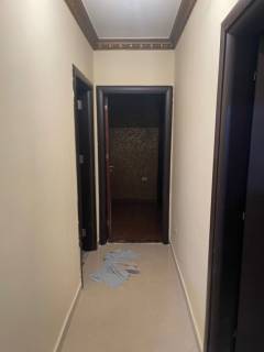 شقة روعة للبيع بموقع متميز فى شيراتون المطار