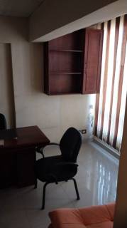 مكتب للايجار مشترك بالفرش 120م على شارع رئيسي واجه