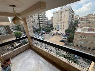 شقه للبيع في مدينة نصر شارع الطيران من المالك