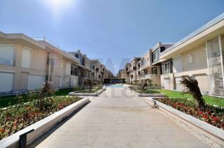 تاون هاوس للبيع Direction Whiteراس الحكمة 190 م