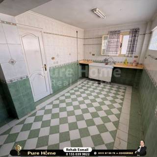 شقة فاخرة للبيع بكفر عبده بتسهيلات في السداد