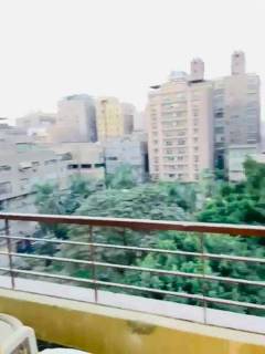 شقه مفروشه للايجار قرب نادي الصيد تطل علي ميدان