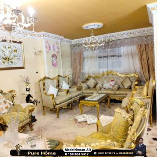 شقه للبيع 170 متر المندرة علي البحر مباشرة