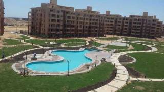 شقة ارضي مرتفع208 زائد حديقة خاصة 200 متر زائد جراج خاص