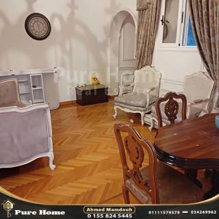 شقه للايجار مواجه لمسرح عبد الوهاب