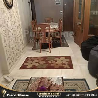 بالقرب من نادي سبورتنج شقة 140م 3 غرف و ريسبشن 3 ق