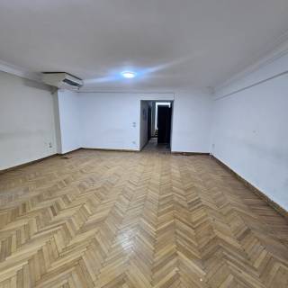 دور ارضي بمدخل خاص 4غرف بالدقي 01153254206