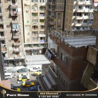 للبيع شقه على البحر مباشره 200 م جميع الغرف والري