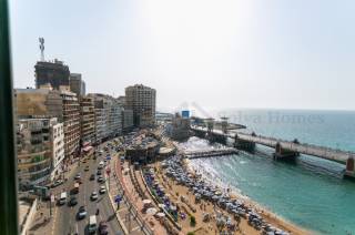 شقة بفيو مفتوح علي البحر للإيجار المفروش في ستانلي