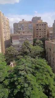 للبيع شقه 240متر بتفرعات شارع التحرير