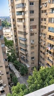 بشارع مصدق الرئيسي 280 متر بالدور الاول واجهه