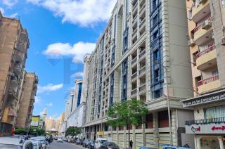 محل للبيع 200 متر سموحة ش آدمون فريمون